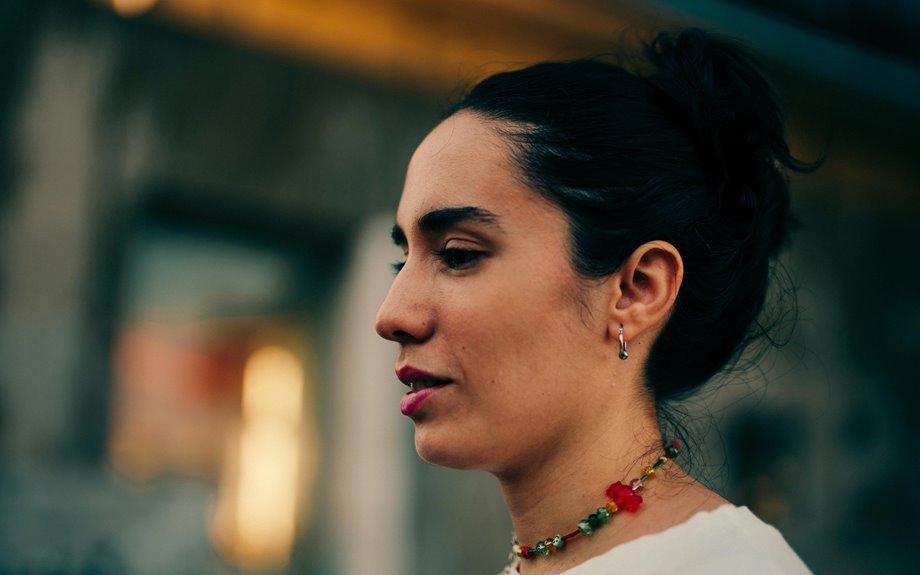 personal profile reveals identity searches